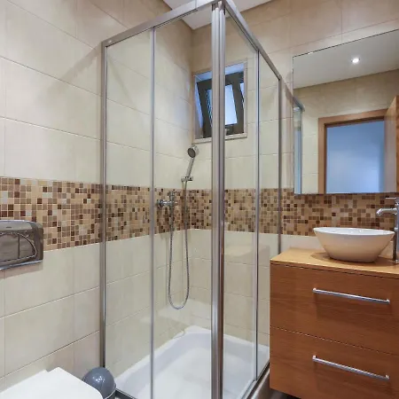 V3, Jardins Branqueira6 Near Beach, Вілла